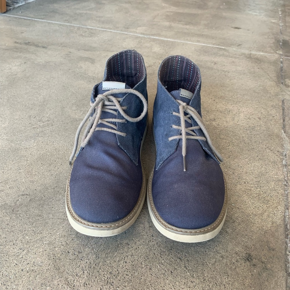 Size 9 Men’s Volcom Chukka boots (Discontinued)
